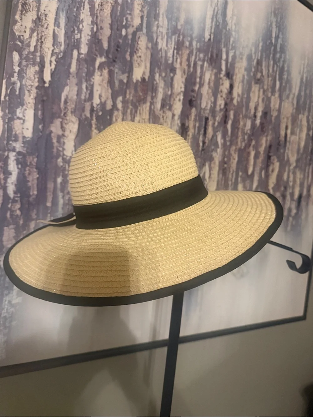 David and Young Beige Straw Sun Hat with Black Trim